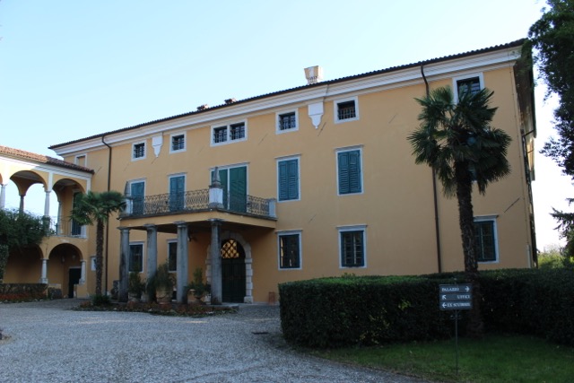 villa coronini1 dimensioni medie